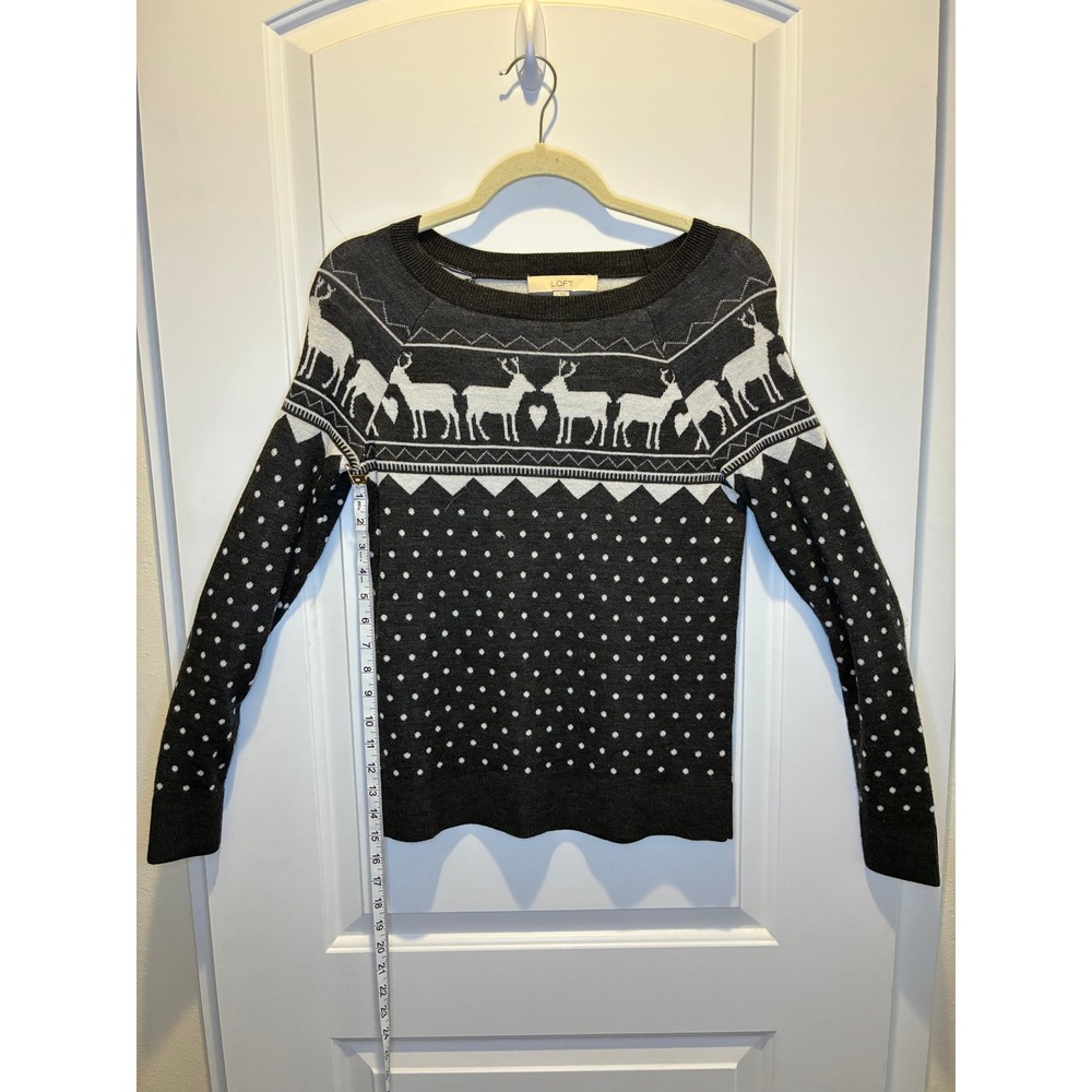 Ann Taylor Loft gray & white reindeer Fair Isle knit Pullover Sweater Size S - Picture 2 of 4
